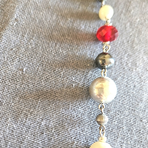 Premier Designs long necklace & fishhook earrings antiqued silver red pearl new - Picture 11 of 14